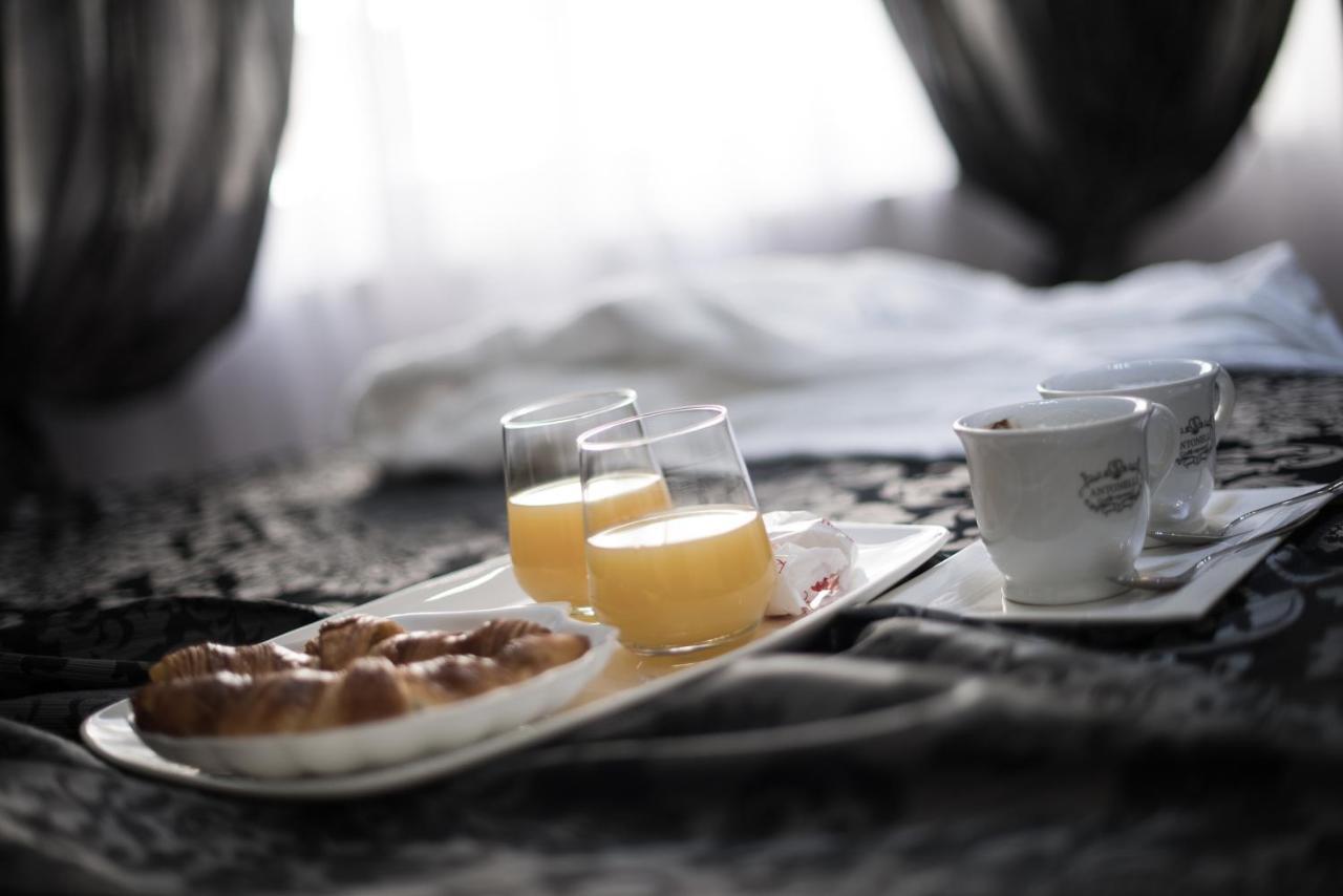 Hotel Boutique Natka Ровінь Екстер'єр фото