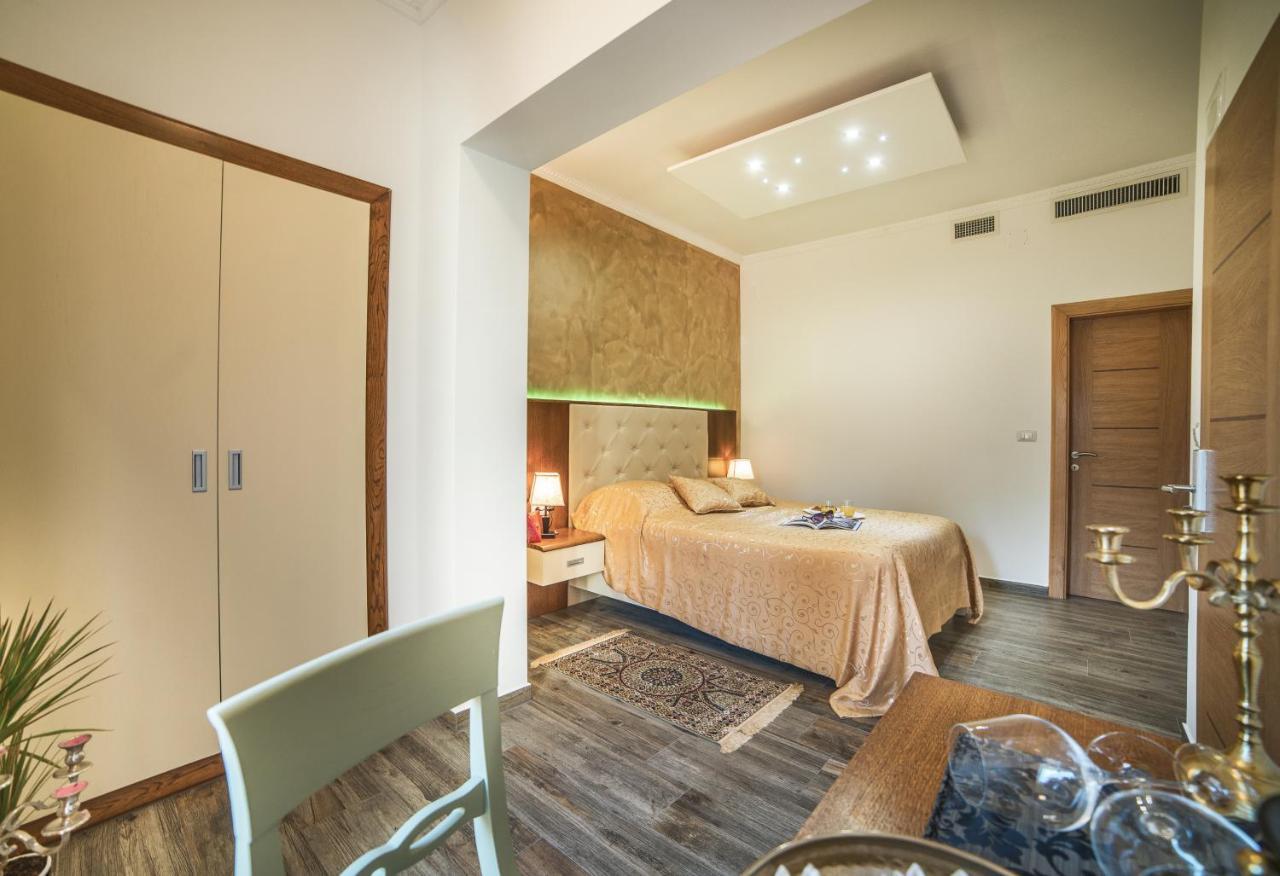 Hotel Boutique Natka Ровінь Екстер'єр фото